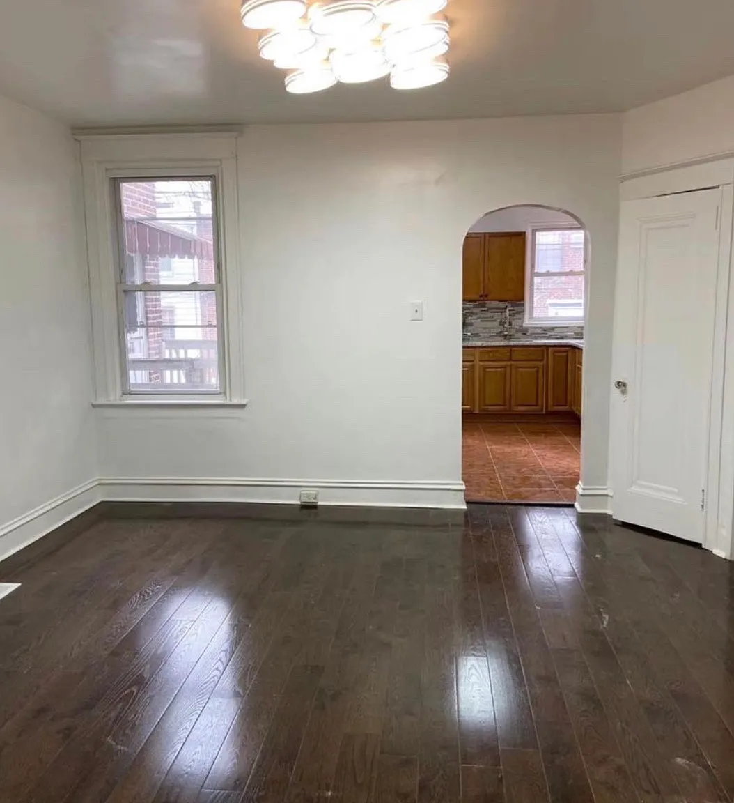 3 bed, 1.5 bath, 1476 sqft, $1,700 — Photo 3