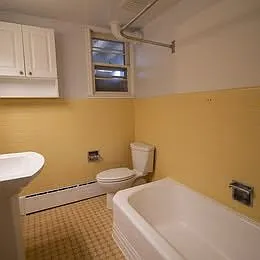 101 N Duluth Ave — Photo 7