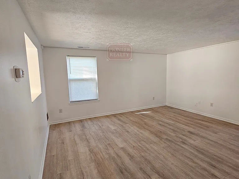 4944 Farrell Ct — Photo 13