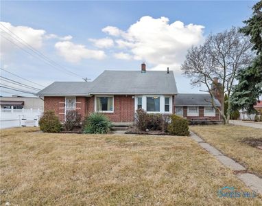 213 E Manhattan Blvd, Toledo, OH, 43608