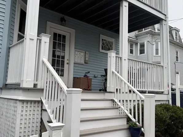 5 Newton St APT 1, Cambridge, MA 02139
