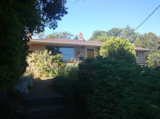 4810 SW Niesz Ct, Seattle, WA 98116