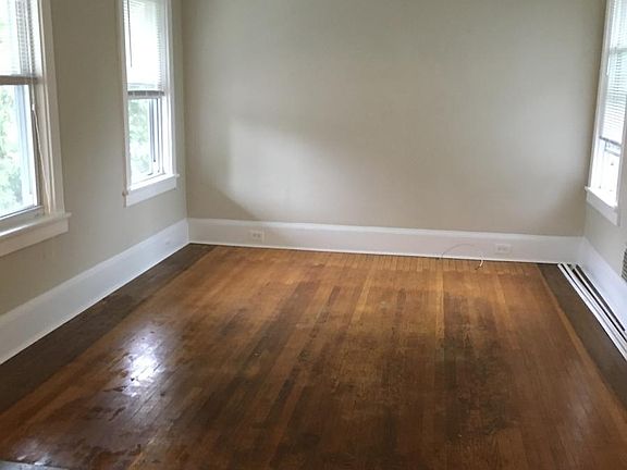 living room 22 x 18