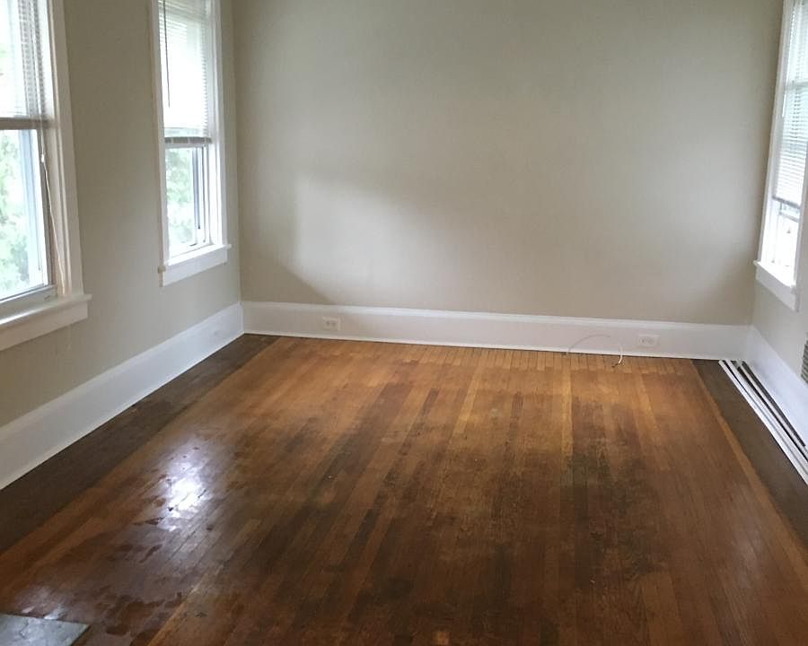 living room 22 x 18