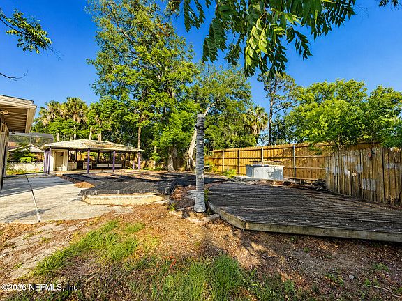 5th image of 1122 MARCO Place