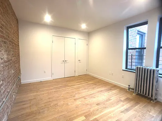 Rented by Bohemia Realty Group | media 17