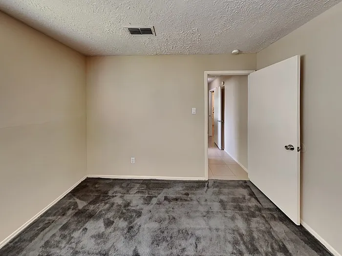 16627 Blackhawk Blvd — Photo 15