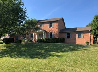 300 Sycamore Ln, Madisonville, KY 42431