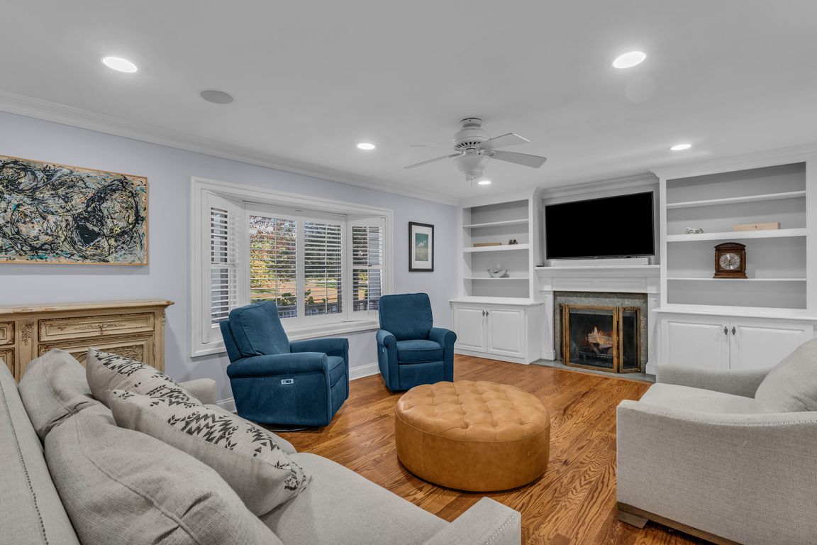 next background image