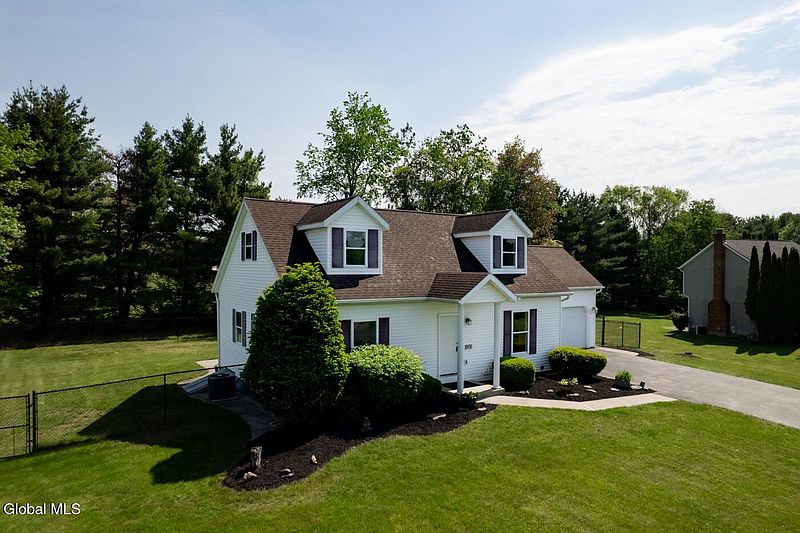 2nd image of 420 Helderview Drive