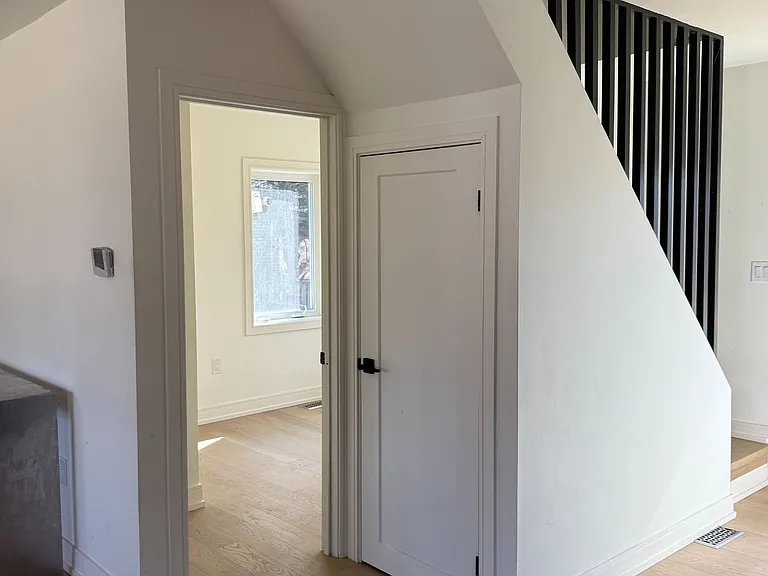 32 Homestead Rd #MAIN — Photo 4
