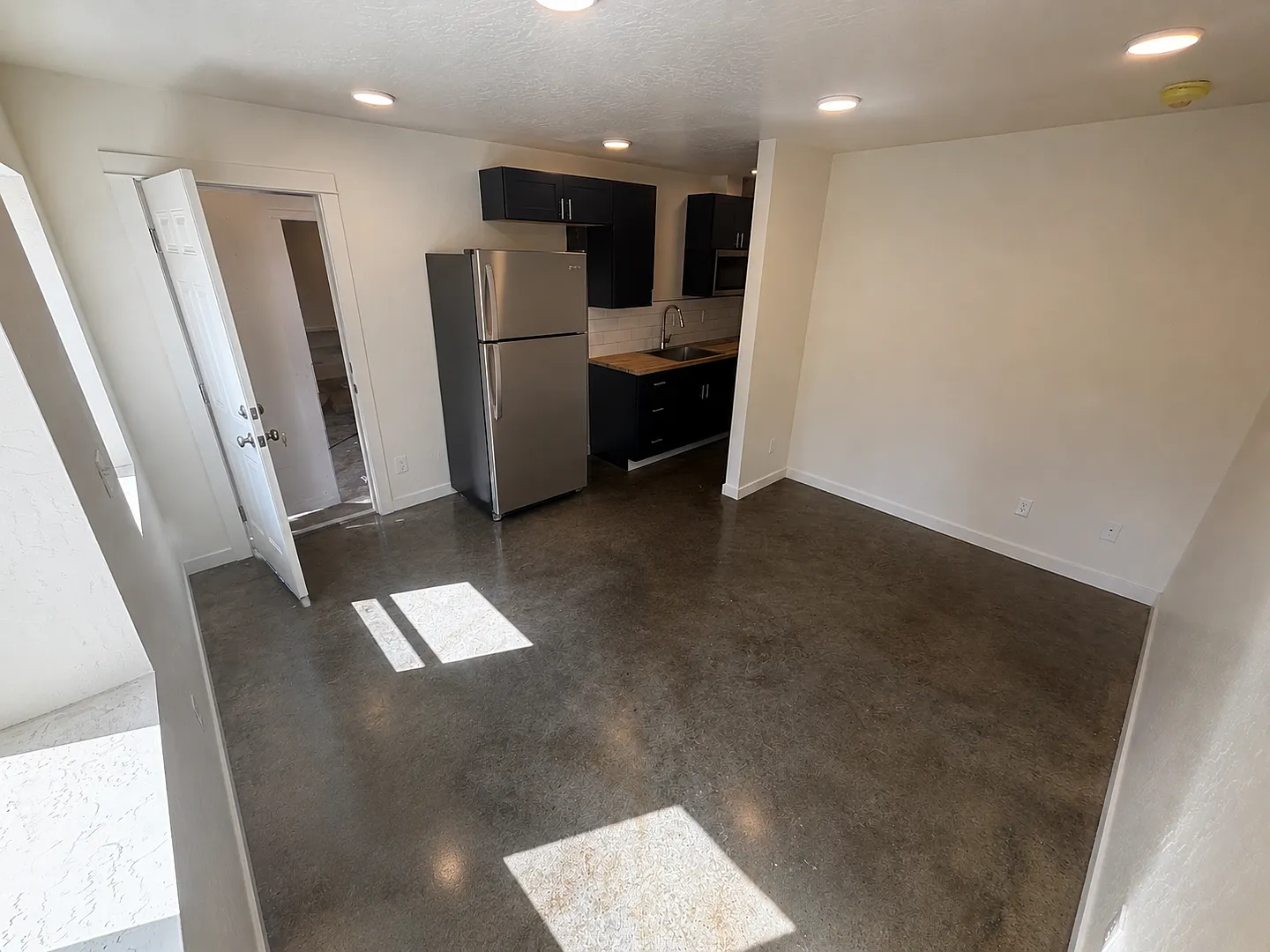 413 S Asbury St. — Photo 3