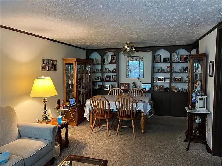 1034 Phillips St #1 — Photo 2