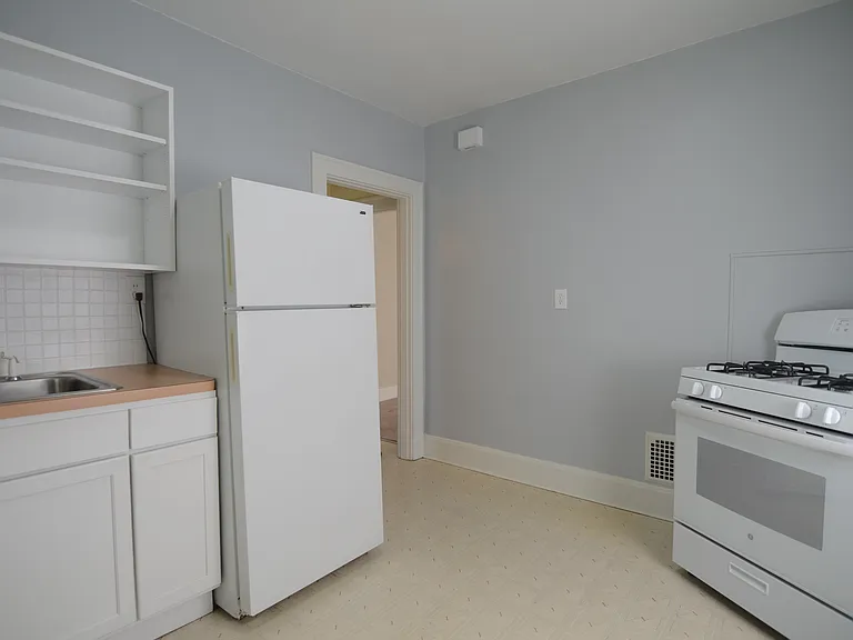 5824 Arnsby Pl — Photo 8