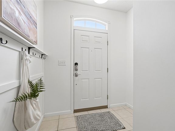 3rd image of 2825 Cardiff Ct