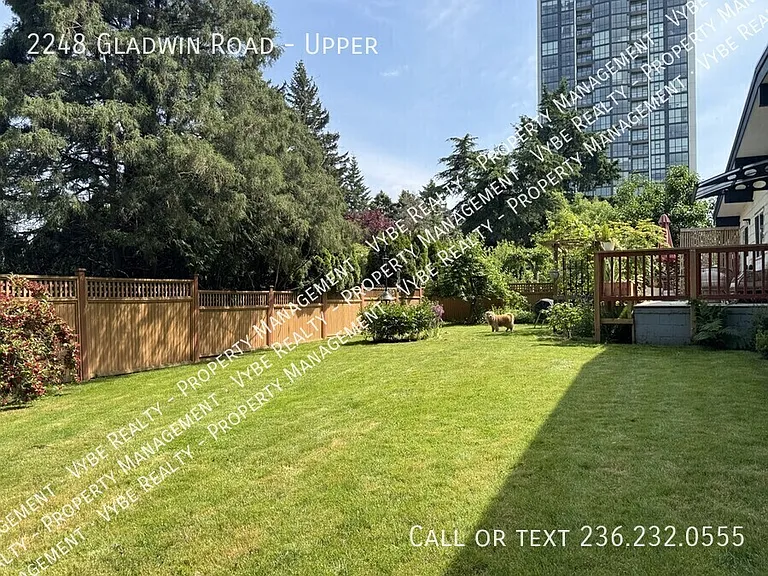 2248 Gladwin Rd #UPPER — Photo 24