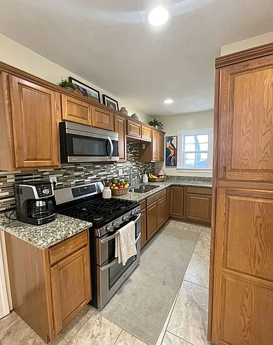 68 Williams St #1 Photo 1