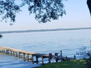 17180 Lakeview Dr, Flint, TX 75762