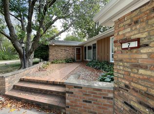 7 McDonald Ct, Champaign, IL 61821