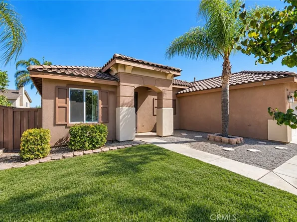 182 La Amistad Way, Hemet, CA 92545