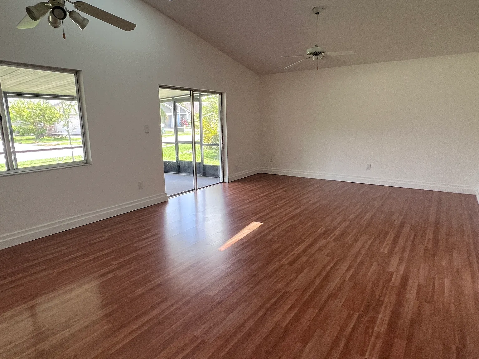 3 bed, 1459 sqft, $2,225 — Photo 3