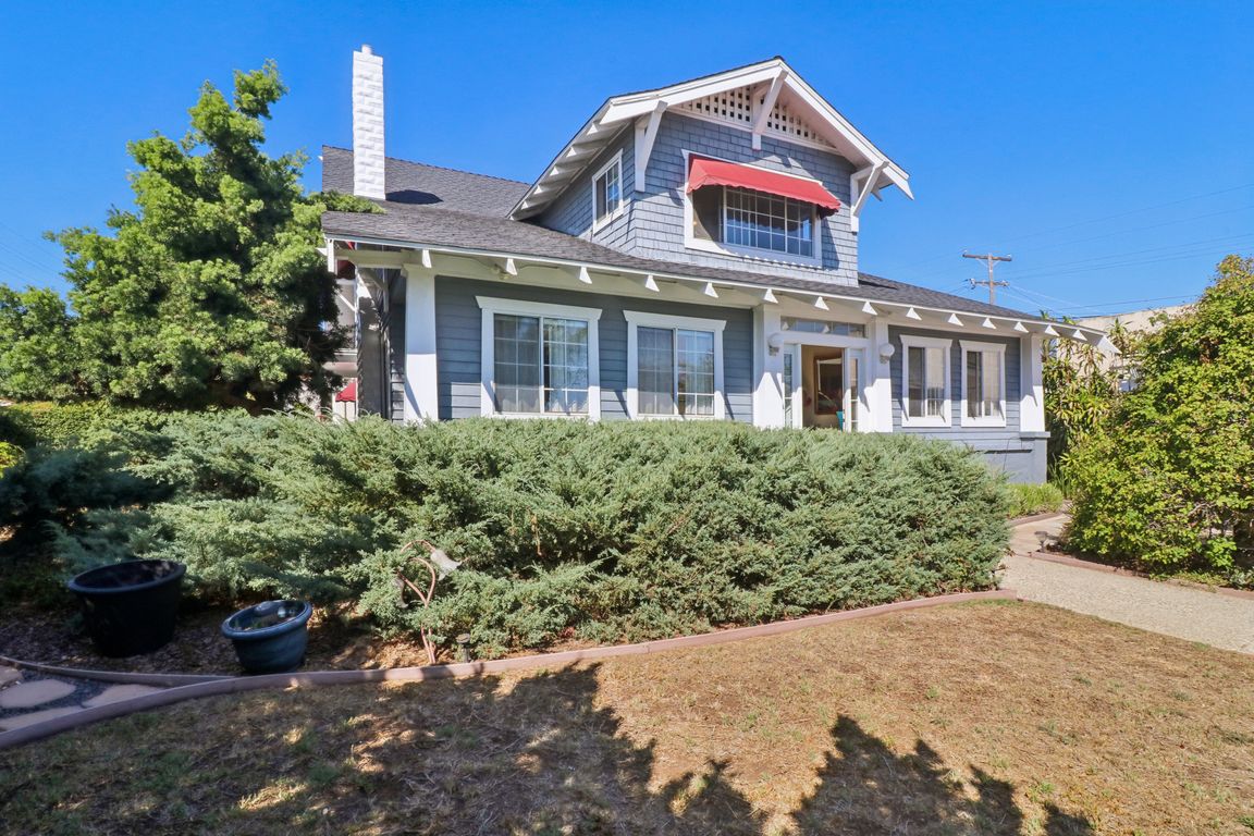 3509-11 32nd St-S3009-001.jpg