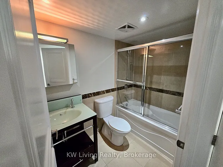 650 Sheppard Ave E #220 — Photo 7