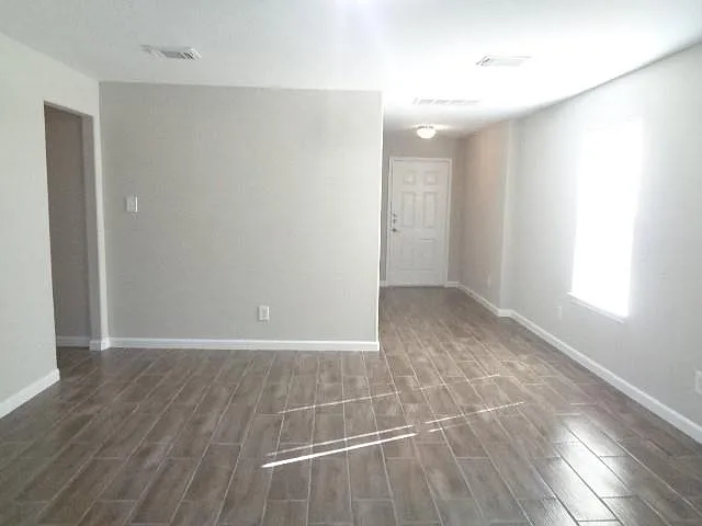 9507 Maple Green Ln — Photo 5