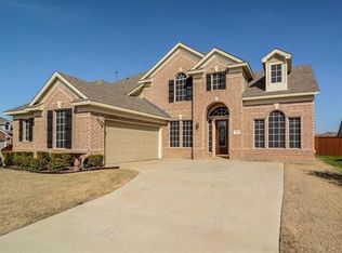 2231 Peregrine Ct, Grand Prairie, TX 75052