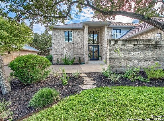 3rd image of 12526 Elm Country Ln
