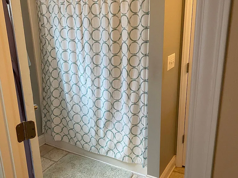 4330 Jean Ave — Photo 9
