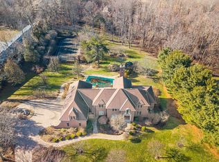 66651 Barrett Hill Rd, Cambridge, OH 43725