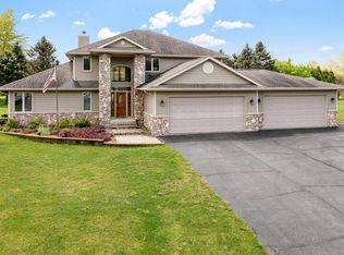 W5137 Hares Foot Rd, Elkhorn, WI 53121