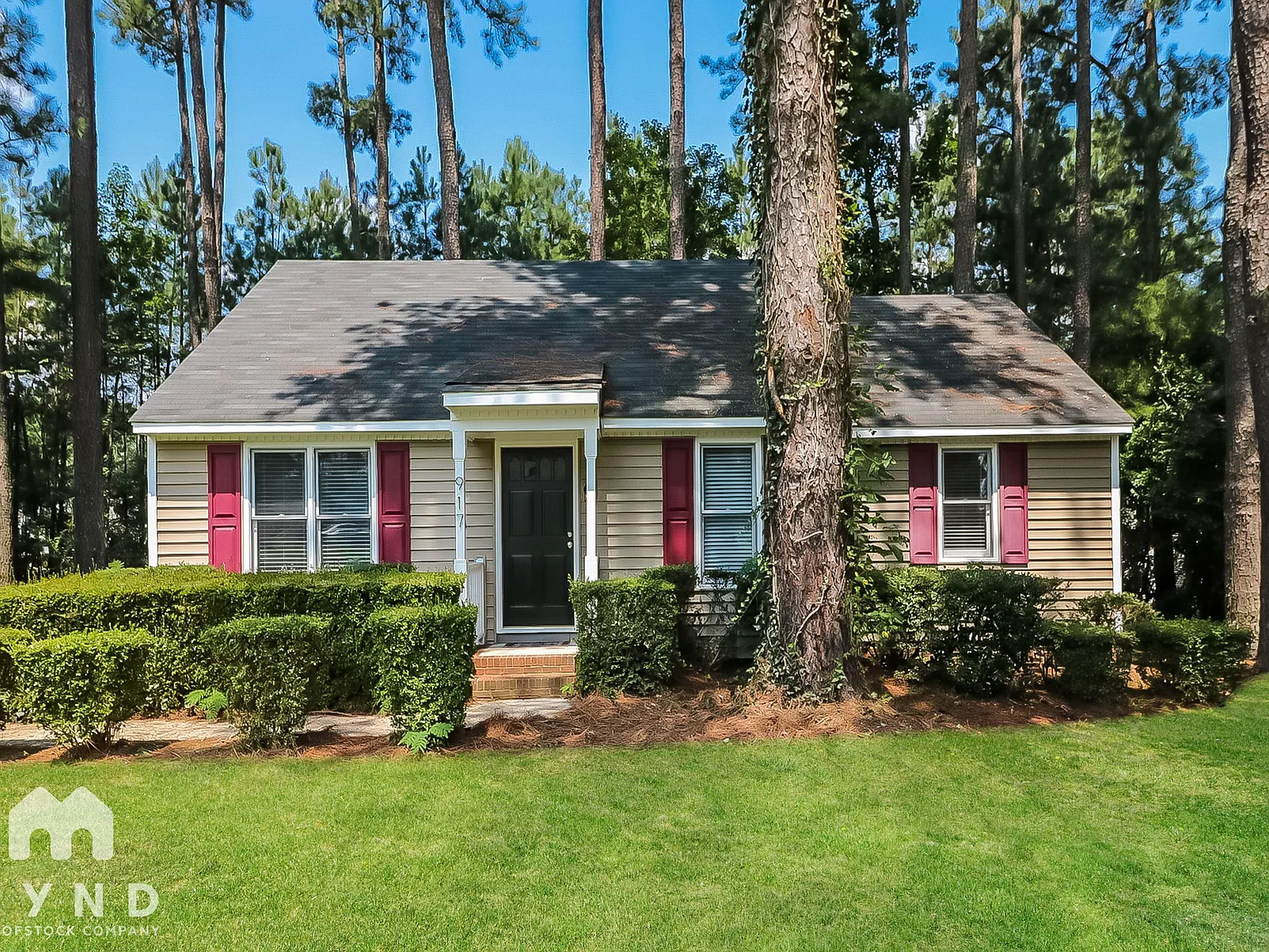 3 bed, 2.0 bath, 1023 sqft, $1,680 — Photo 1