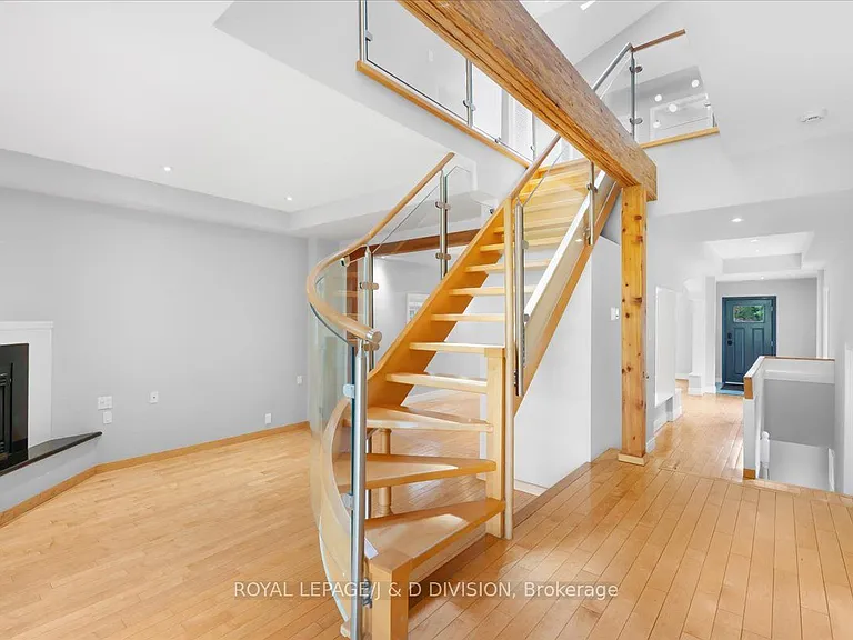73 Astley Ave — Photo 14