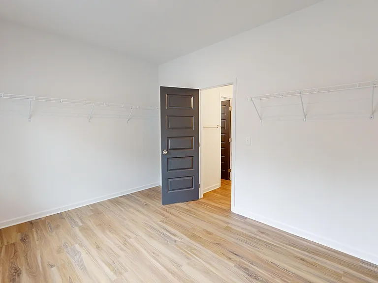 Quinn Residences at Dorchester Place — Photo 28