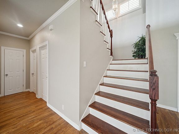3rd image of 8810 N 131st East Ave