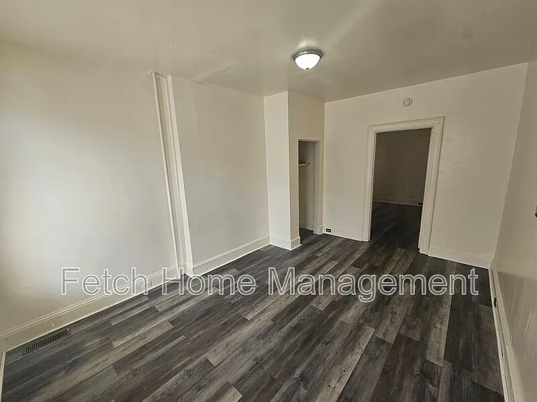 569 W Philadelphia St #1 — Photo 11