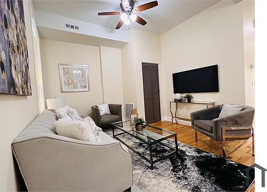 3rd image of 4326 W Gladys Ave #2