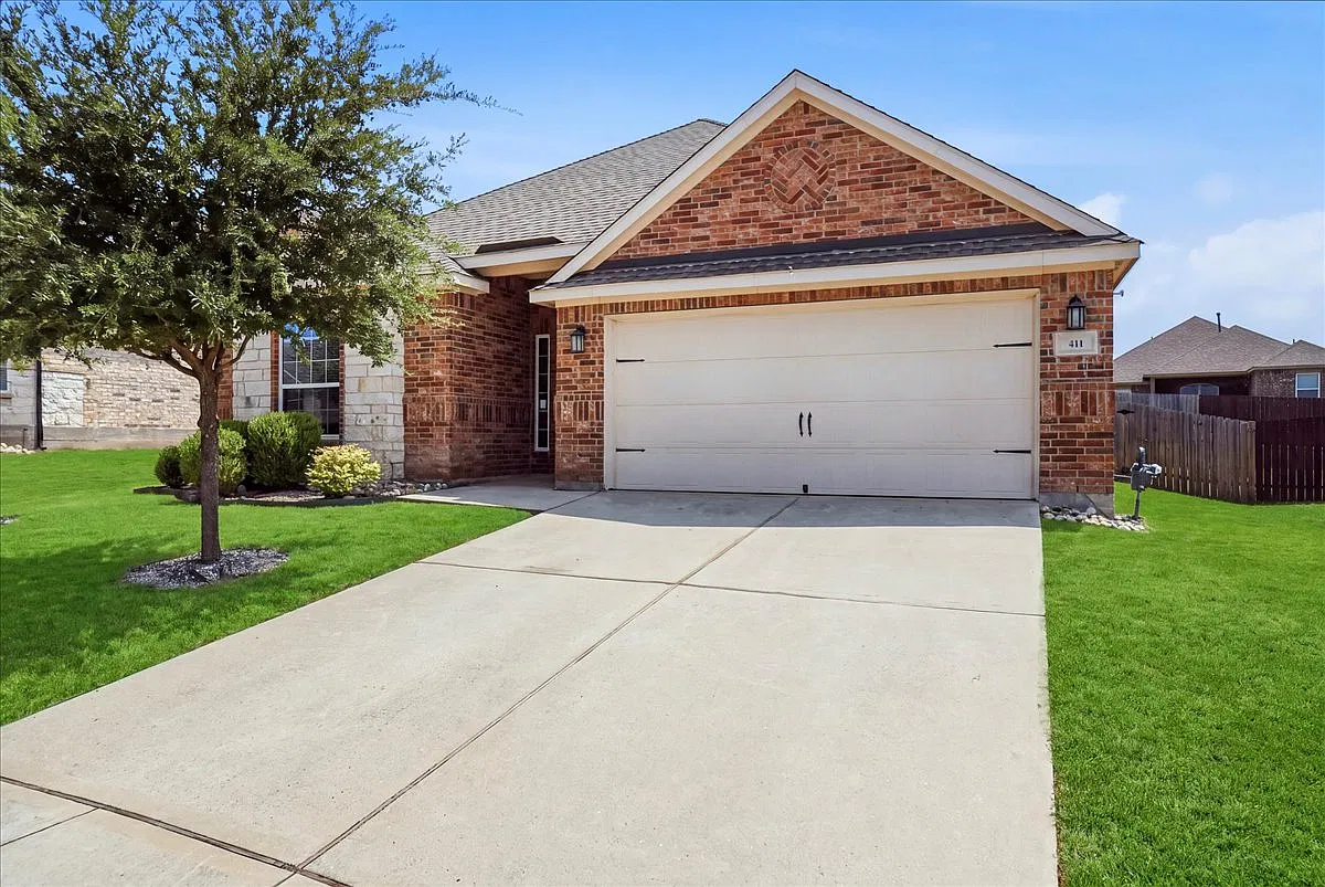 3 bed, 1768 sqft, $2,050 — Photo 2