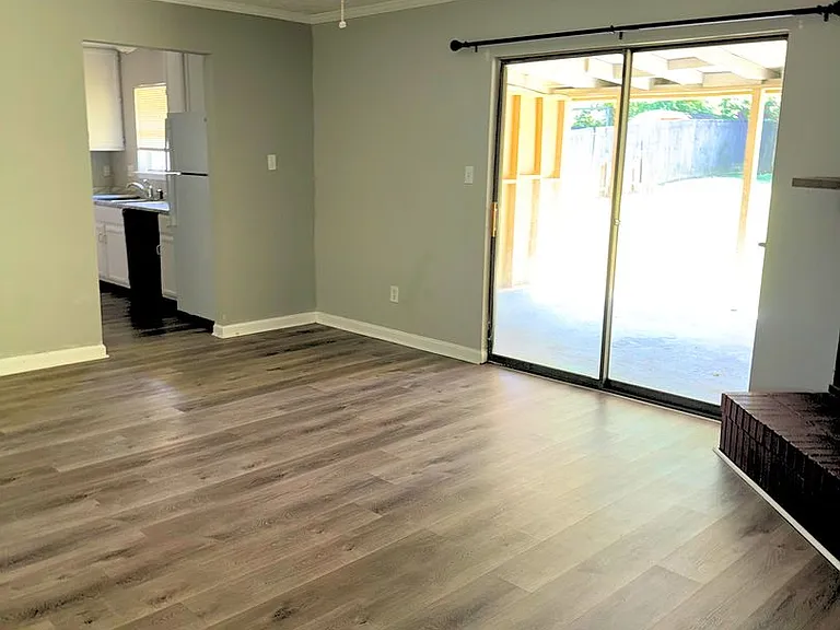 164 Camellia Ct — Photo 3