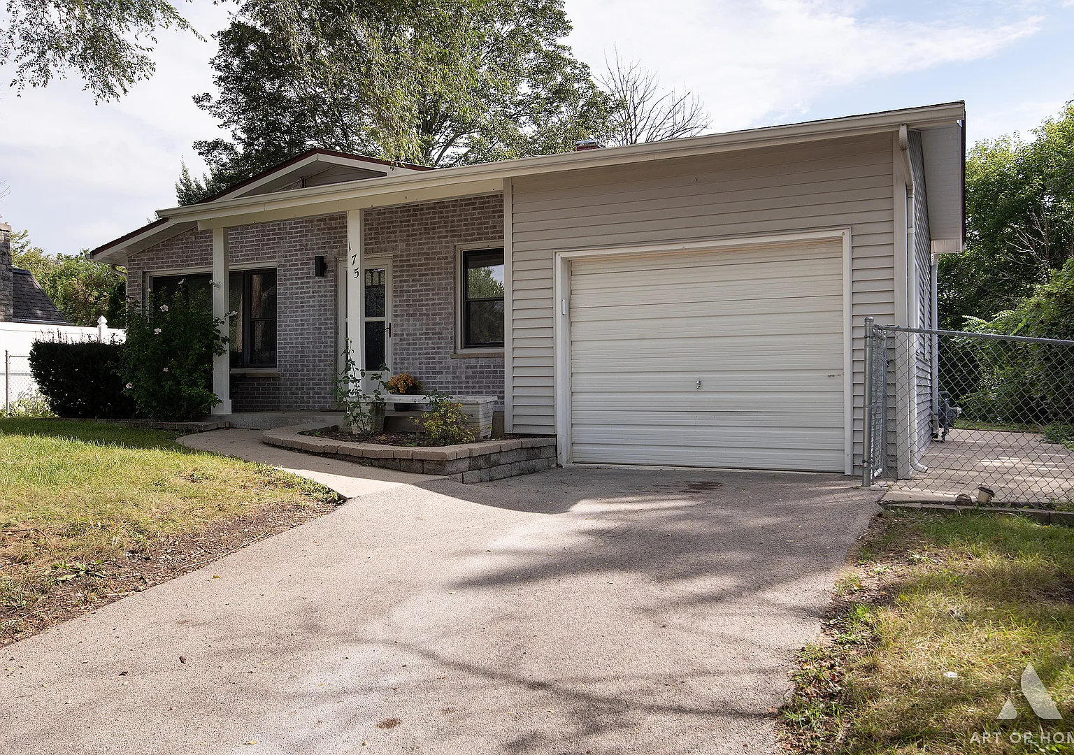 3 bed, 1130 sqft, $3,900 — Photo 3