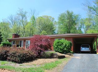 5 Killian Ln, Asheville, NC 28804