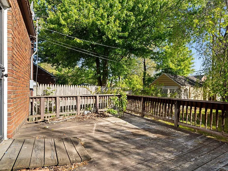 10042 Grayton St — Photo 23