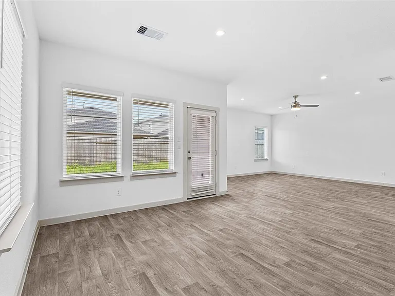 2905 Highgate Hill Ln — Photo 12