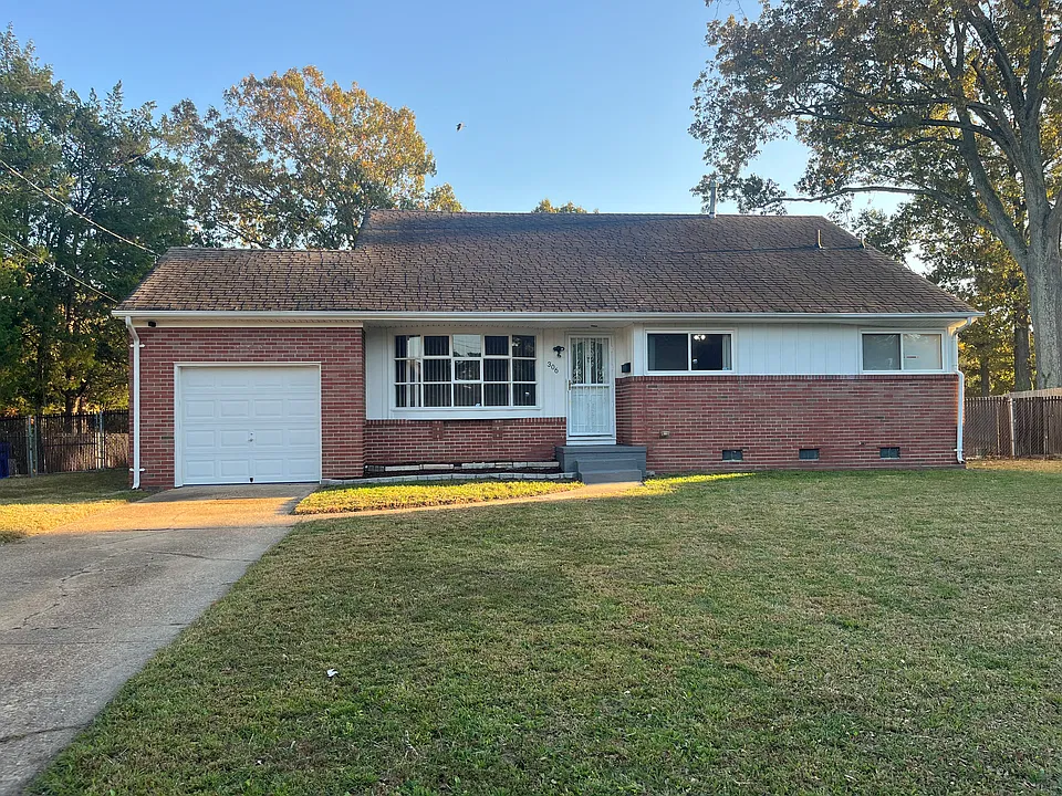 306 Beacon Hill Ct