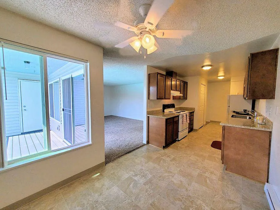 Meadow Ridge Apartments — Photo 2