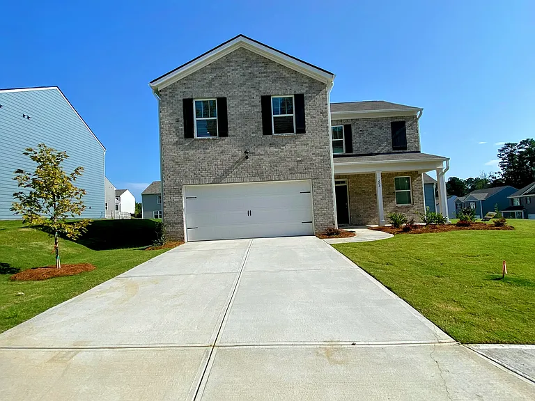 202 Creekview Way — Photo 1