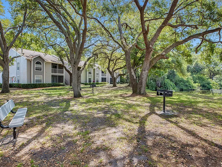 8500 Belcher Rd — Photo 36