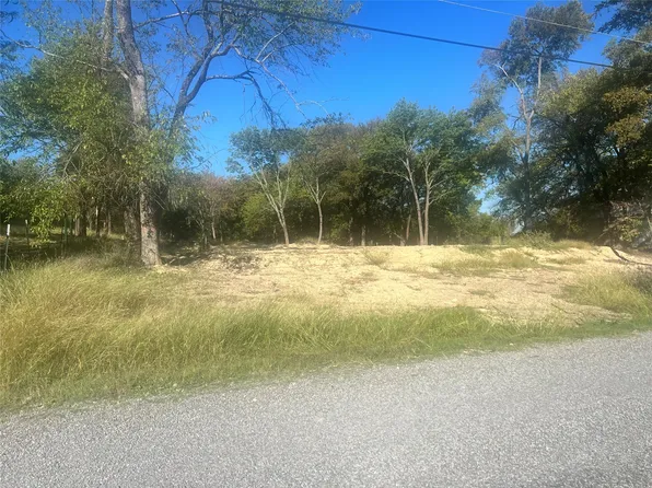 Ash Dr, Denison, TX 75020